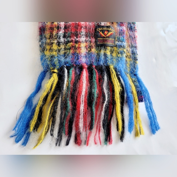 Creagaran Wool & Mohair Scarf Made in Scotland, Plaid Fringe, Multicolor. - Picture 5 of 12